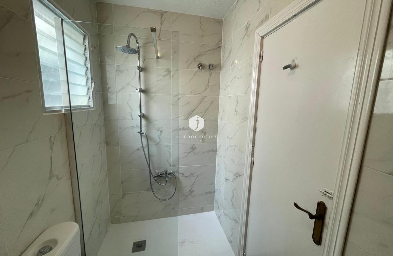 Tweedehands - Penthouse -
Torrevieja - LA LOMA