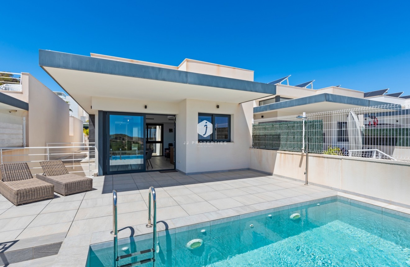 Tweedehands - Villa -
San Miguel de Salinas - Inland