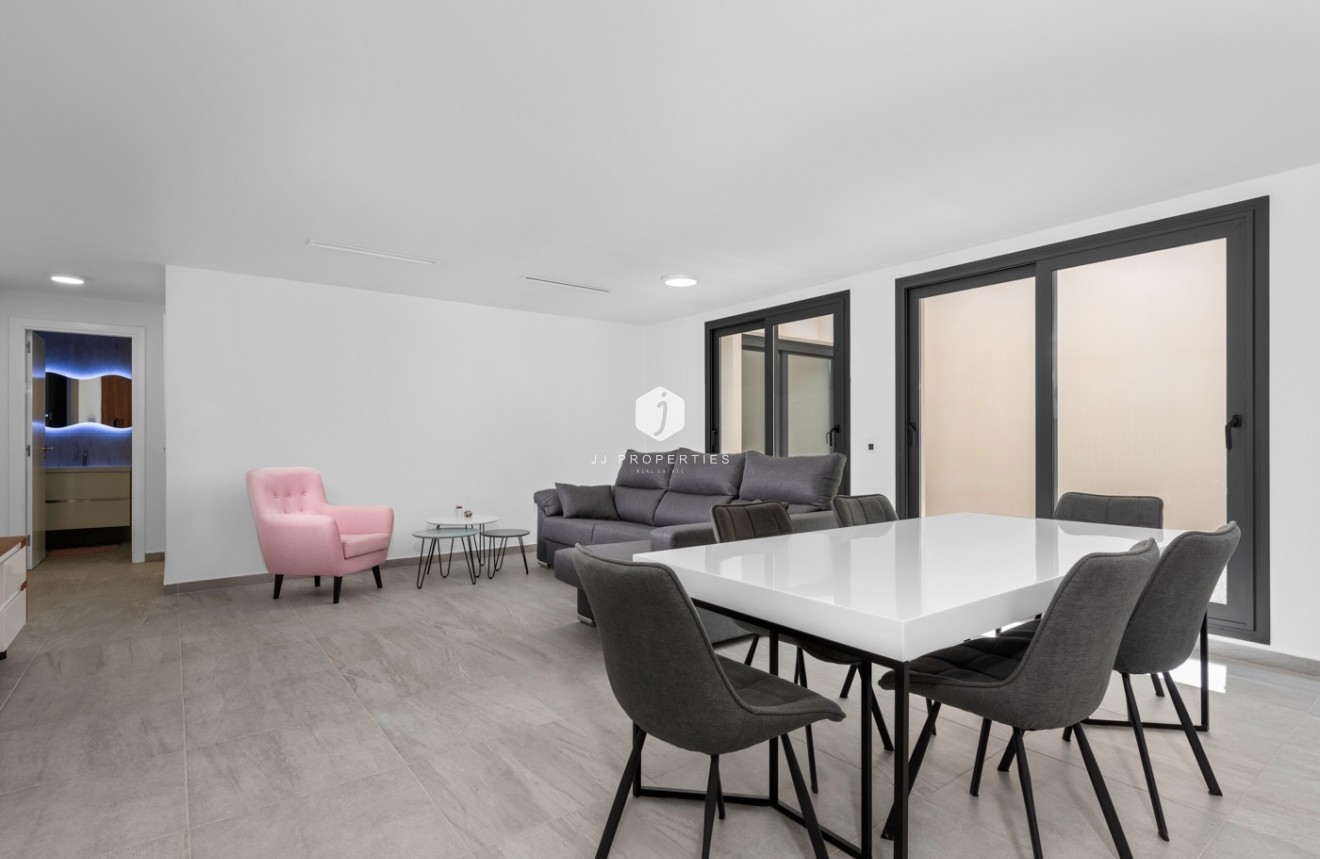 Tweedehands - Villa -
San Miguel de Salinas - Inland