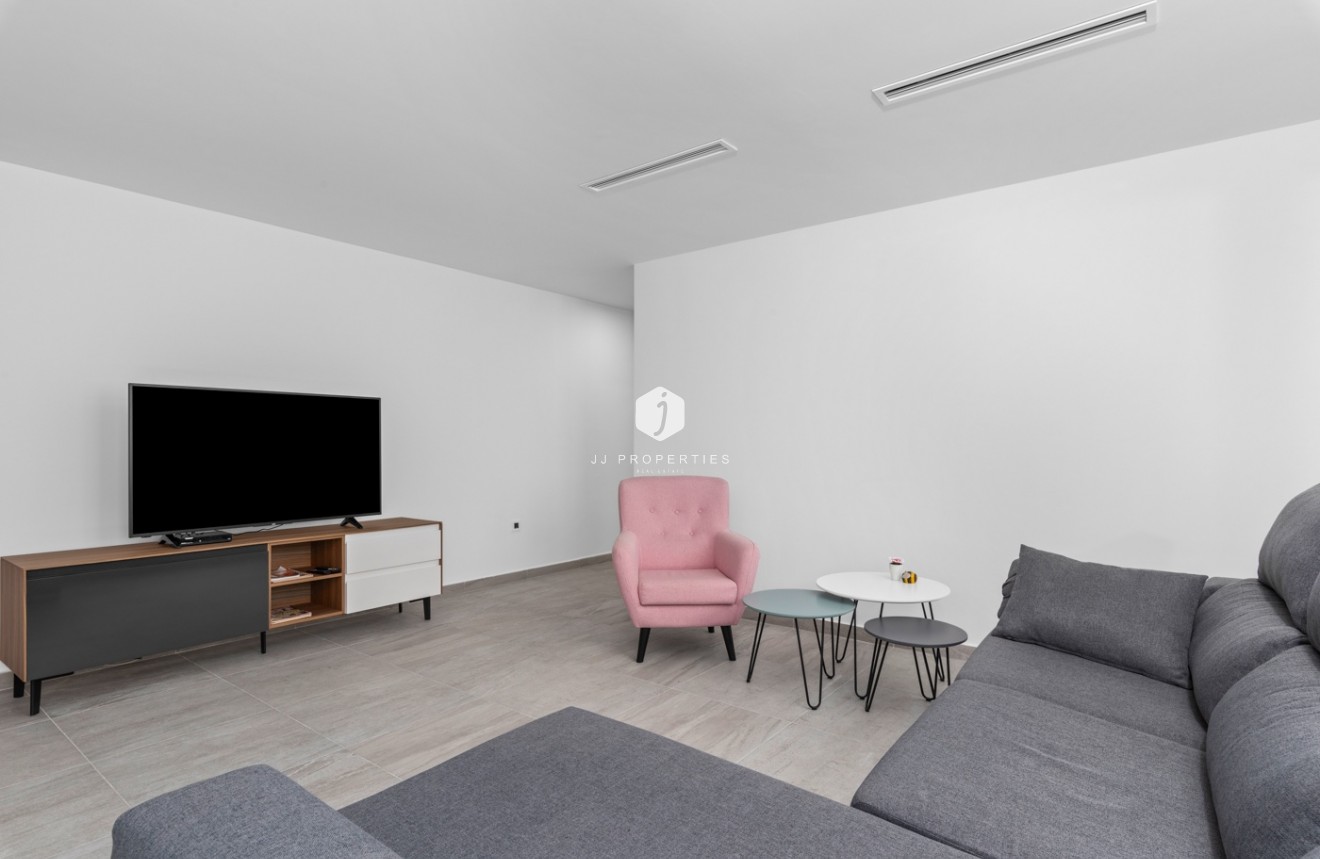 Tweedehands - Villa -
San Miguel de Salinas - Inland