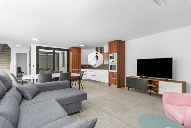 Tweedehands - Villa -
San Miguel de Salinas - Inland