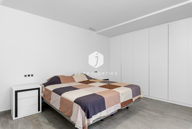 Tweedehands - Villa -
San Miguel de Salinas - Inland