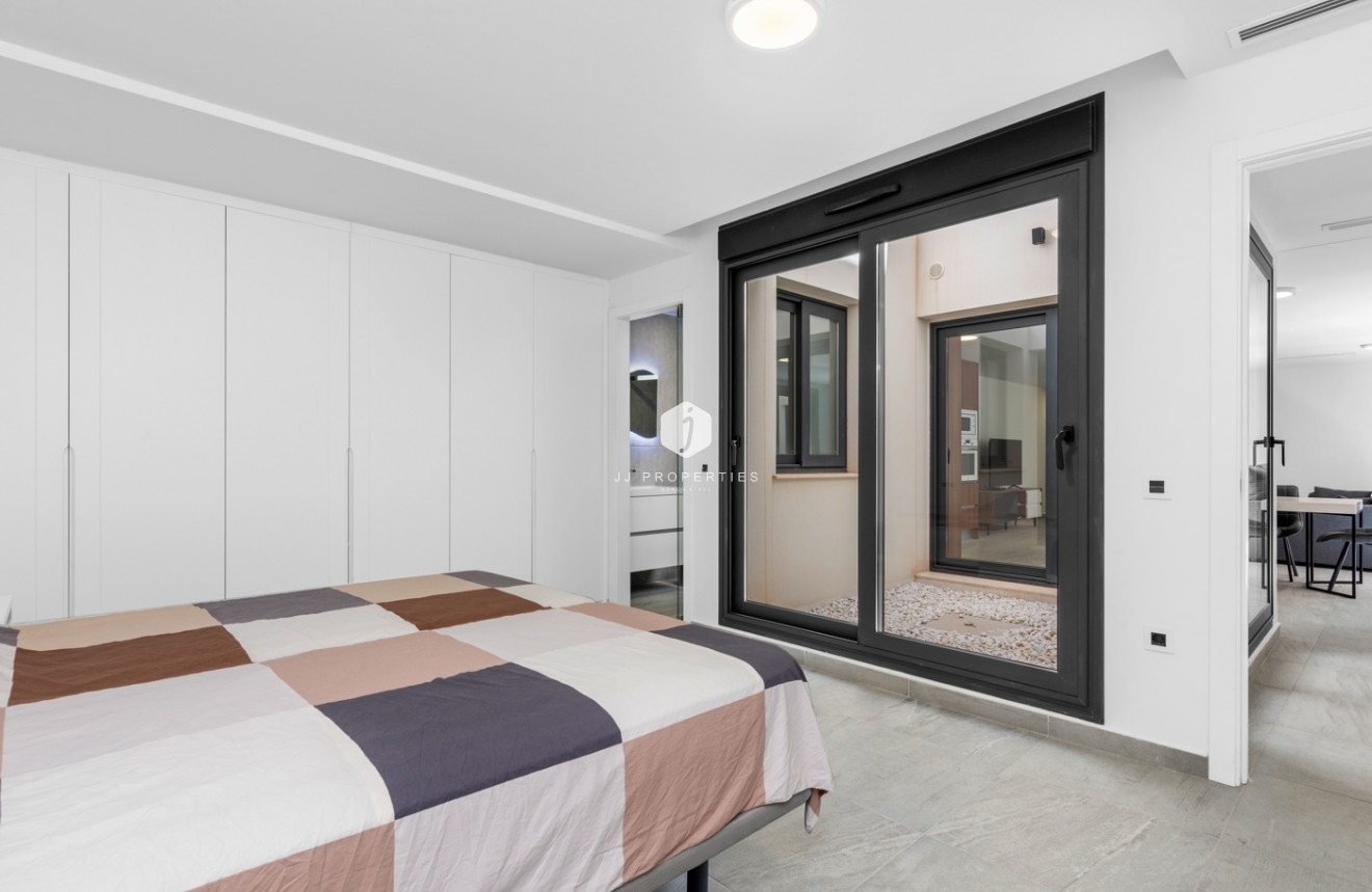 Tweedehands - Villa -
San Miguel de Salinas - Inland