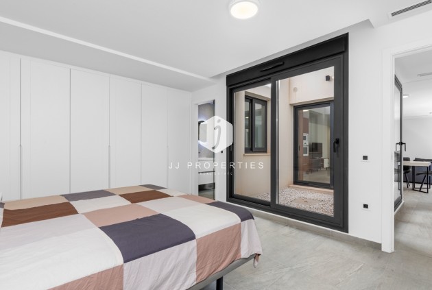 Tweedehands - Villa -
San Miguel de Salinas - Inland