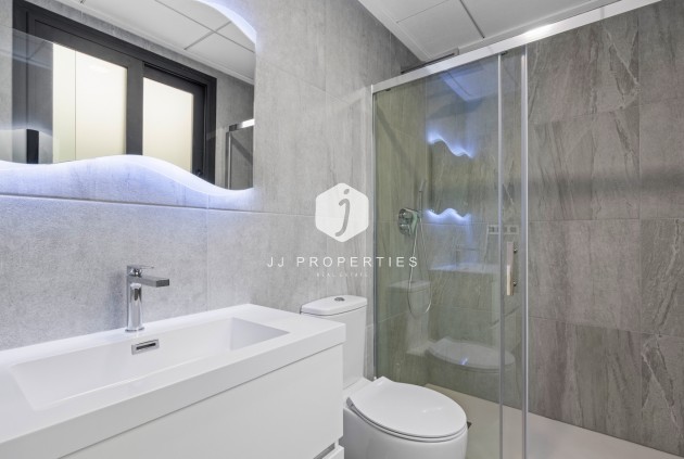 Tweedehands - Villa -
San Miguel de Salinas - Inland