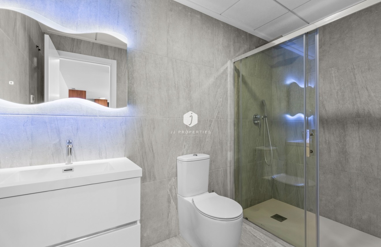 Tweedehands - Villa -
San Miguel de Salinas - Inland