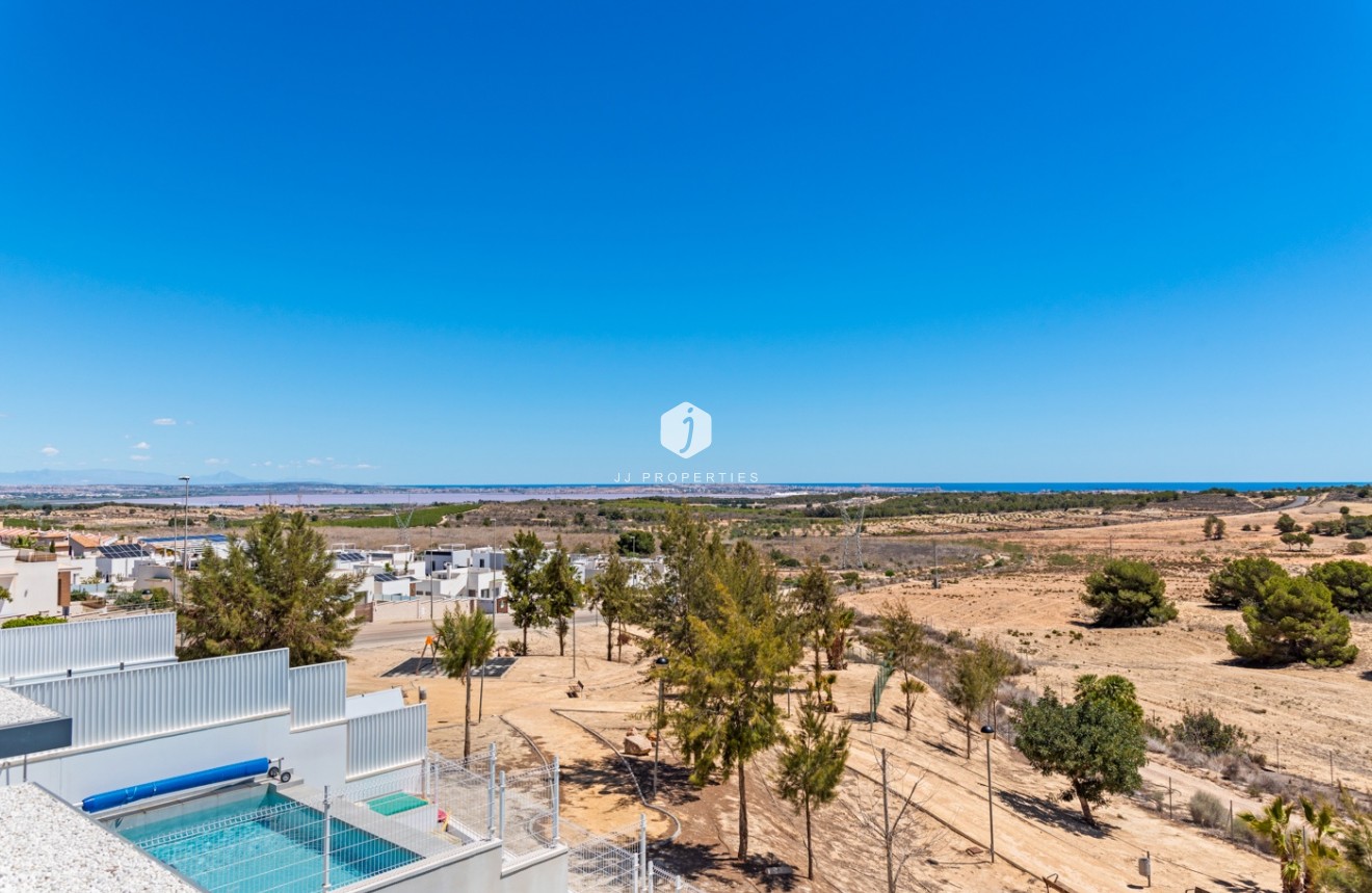 Tweedehands - Villa -
San Miguel de Salinas - Inland