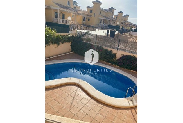 Tweedehands - Villa -
Orihuela Costa - Villamartín-las Filipinas