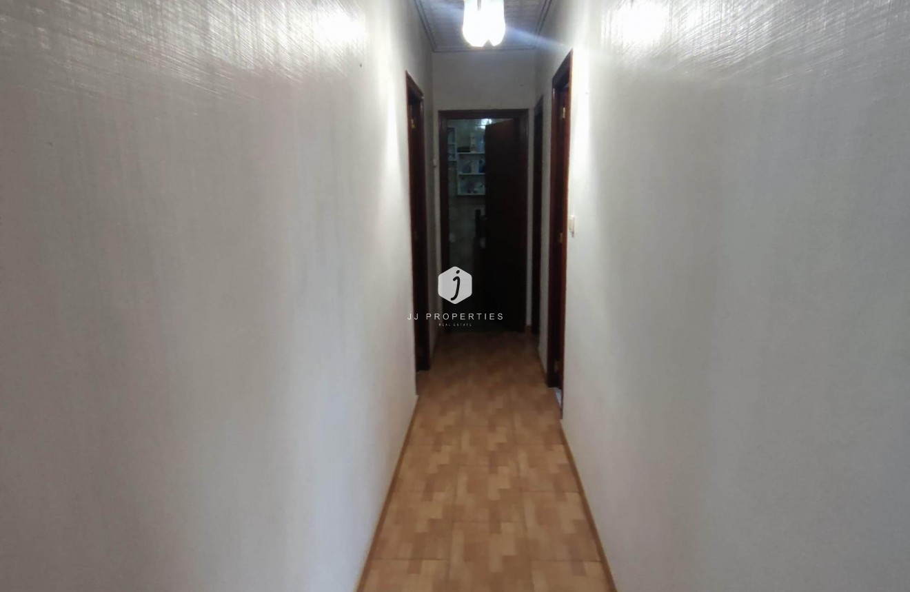 Aus zweiter Hand - Wohnung -
Cox - Comunidad Valenciana