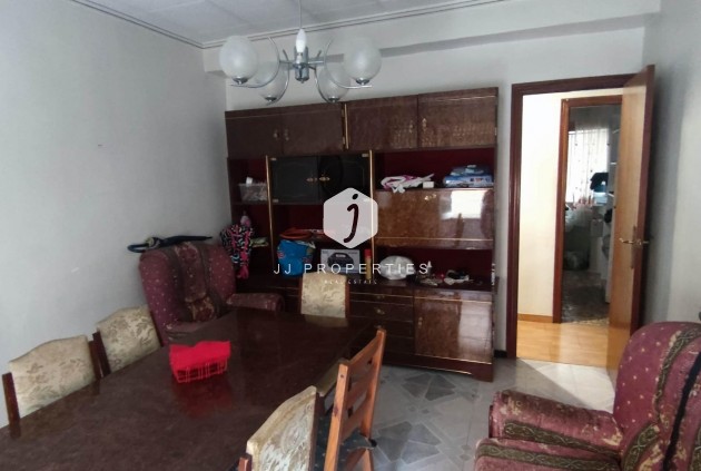 Aus zweiter Hand - Wohnung -
Cox - Comunidad Valenciana