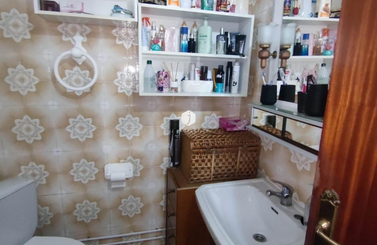 Aus zweiter Hand - Wohnung -
Cox - Comunidad Valenciana