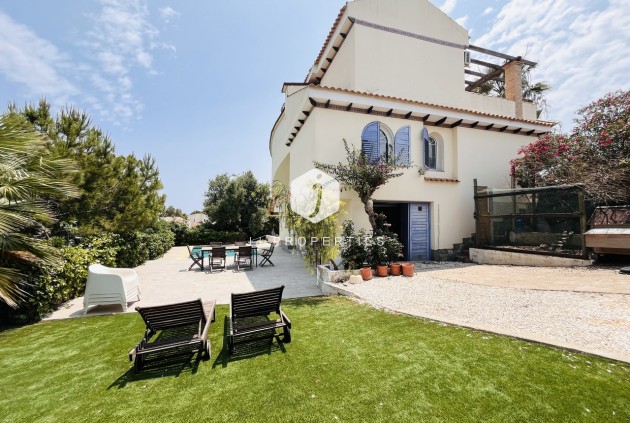 Tweedehands - Villa -
La Zenia - Costa Blanca