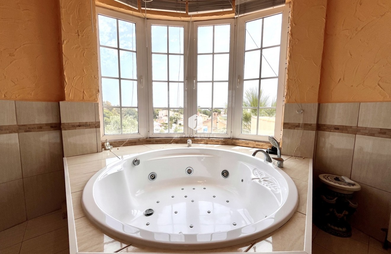 Tweedehands - Villa -
La Zenia - Costa Blanca