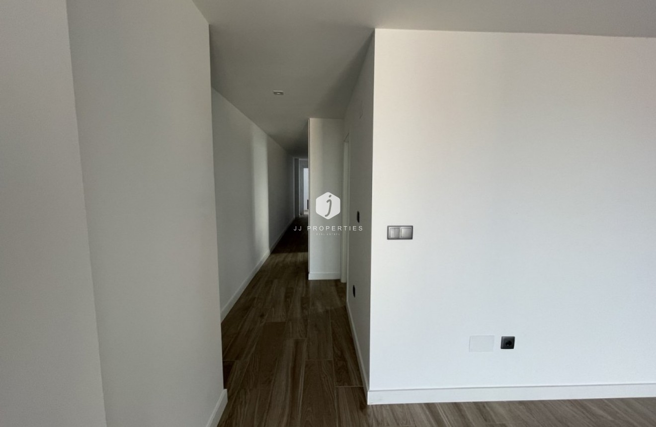 Tweedehands - Appartement / flat -
Algorfa - Inland