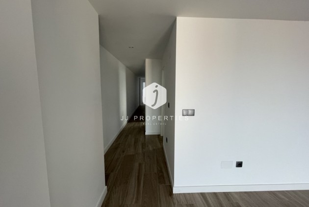 Tweedehands - Appartement / flat -
Algorfa - Inland