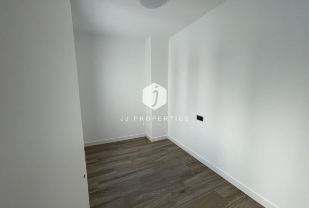 Tweedehands - Appartement / flat -
Algorfa - Inland