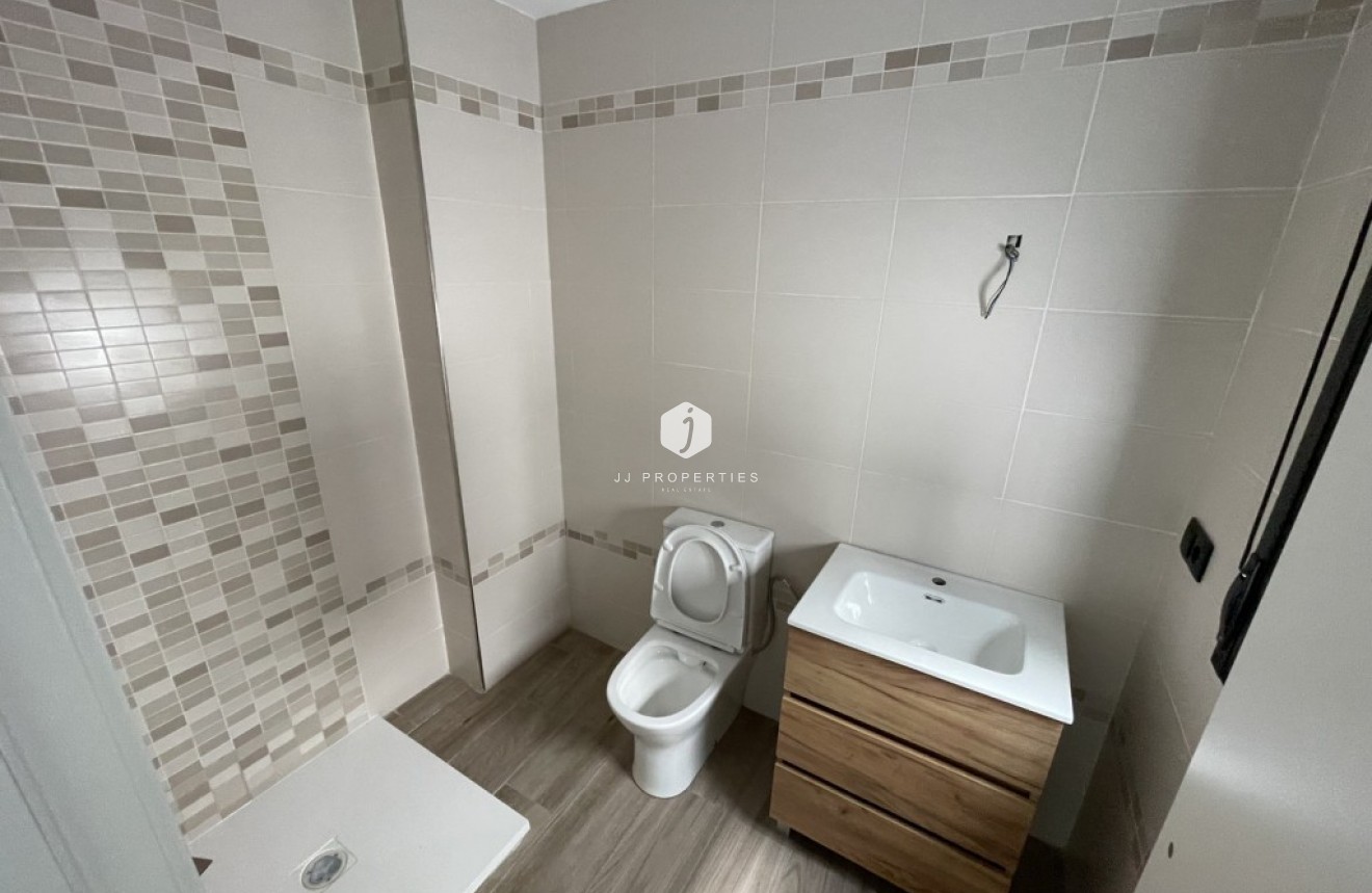 Tweedehands - Appartement / flat -
Algorfa - Inland