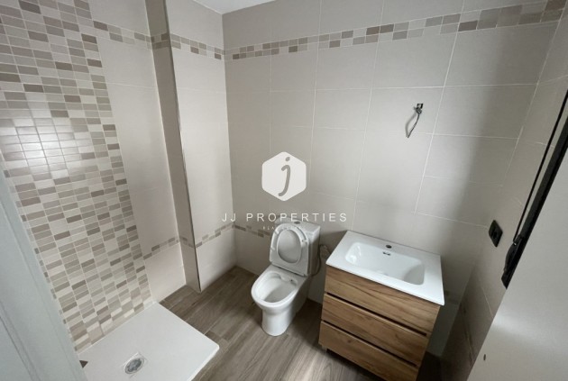 Tweedehands - Appartement / flat -
Algorfa - Inland