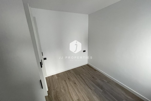 Tweedehands - Appartement / flat -
Algorfa - Inland