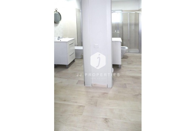 Z drugiej ręki - Mieszkanie w bloku -
Guardamar del Segura - Guardamar Playa