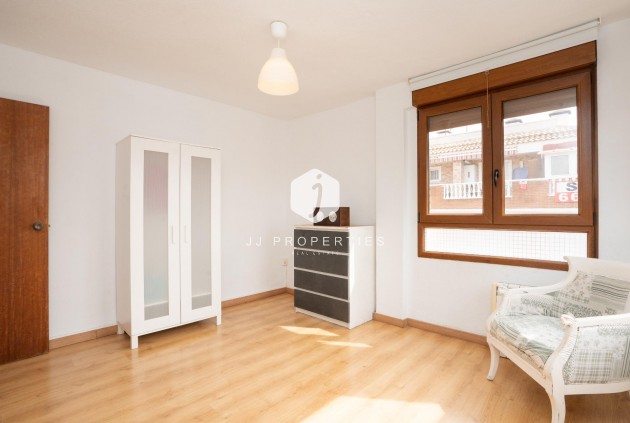 Tweedehands - Appartement / flat -
Torrevieja - El Acequión - Los Náufragos