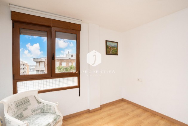 Tweedehands - Appartement / flat -
Torrevieja - El Acequión - Los Náufragos