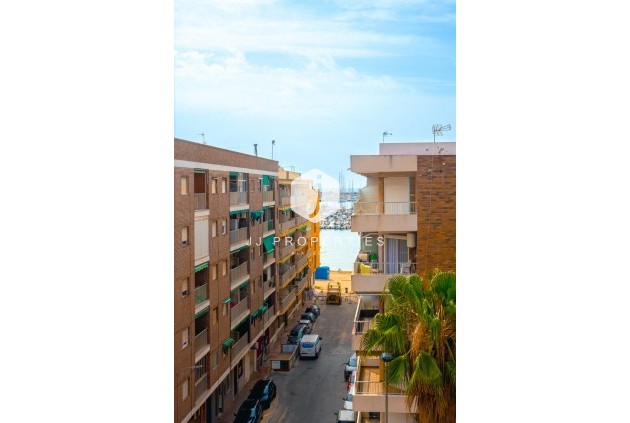 Tweedehands - Appartement / flat -
Torrevieja - El Acequión - Los Náufragos