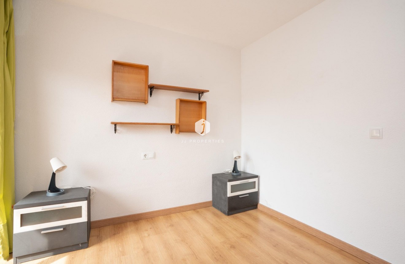 Tweedehands - Appartement / flat -
Torrevieja - El Acequión - Los Náufragos