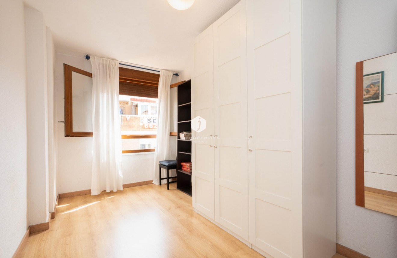 Tweedehands - Appartement / flat -
Torrevieja - El Acequión - Los Náufragos