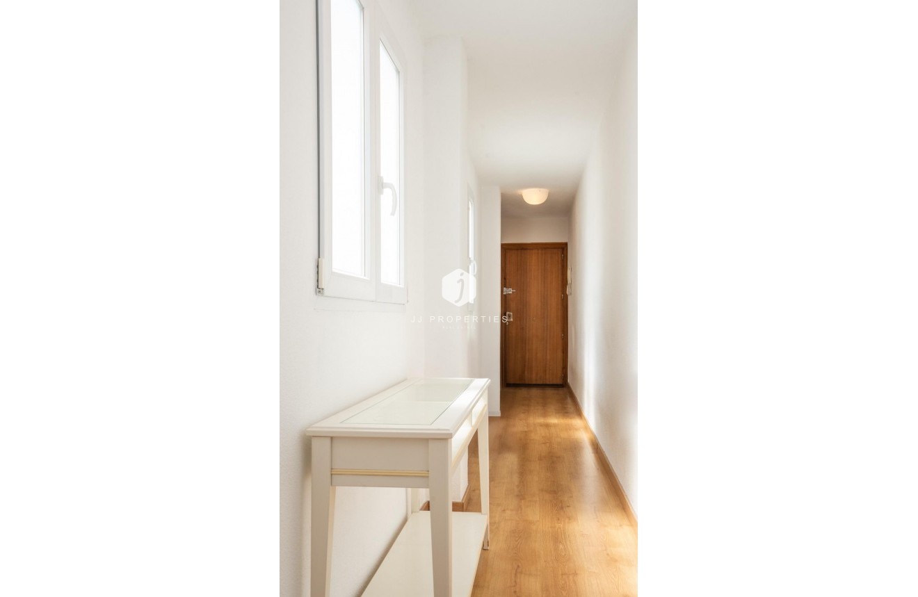 Tweedehands - Appartement / flat -
Torrevieja - El Acequión - Los Náufragos