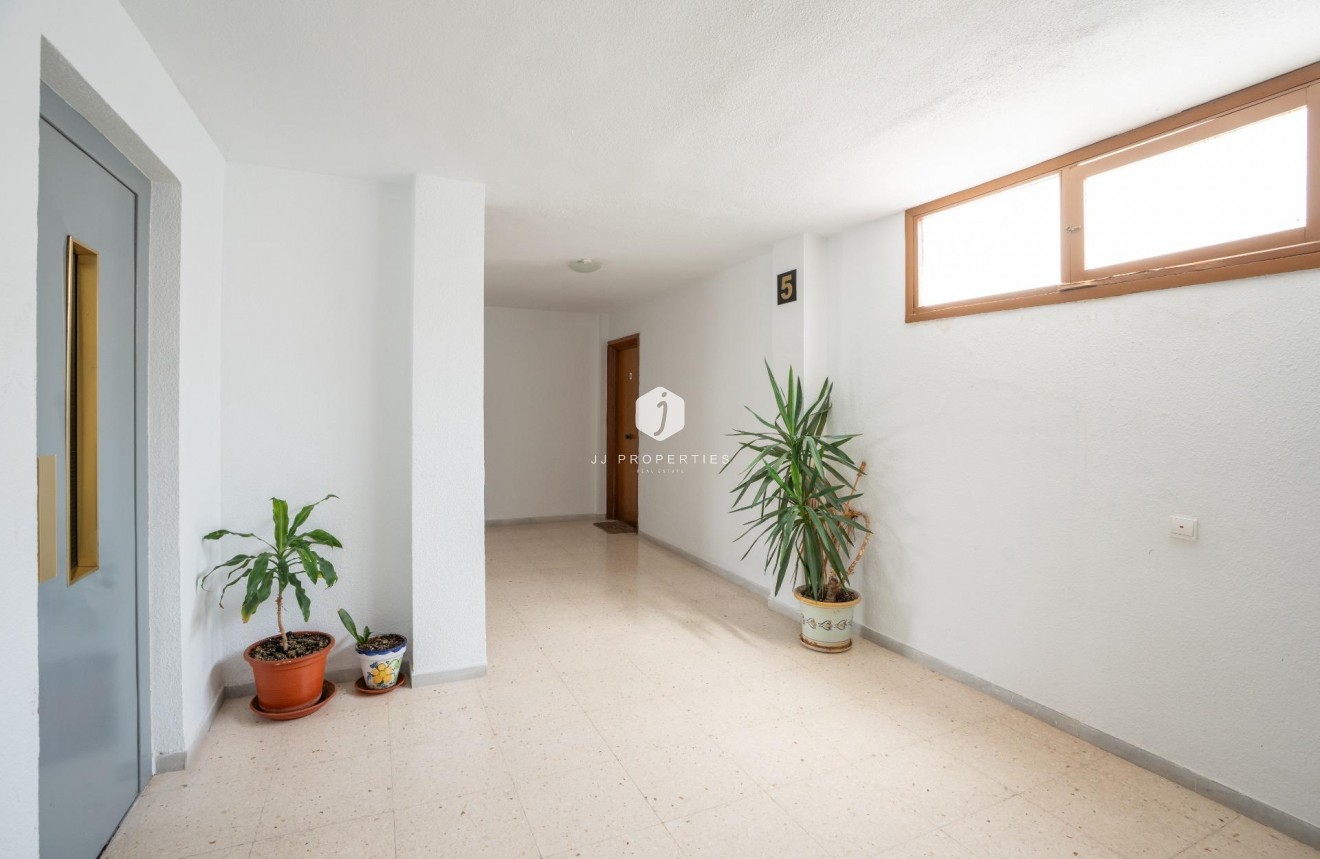 Tweedehands - Appartement / flat -
Torrevieja - El Acequión - Los Náufragos
