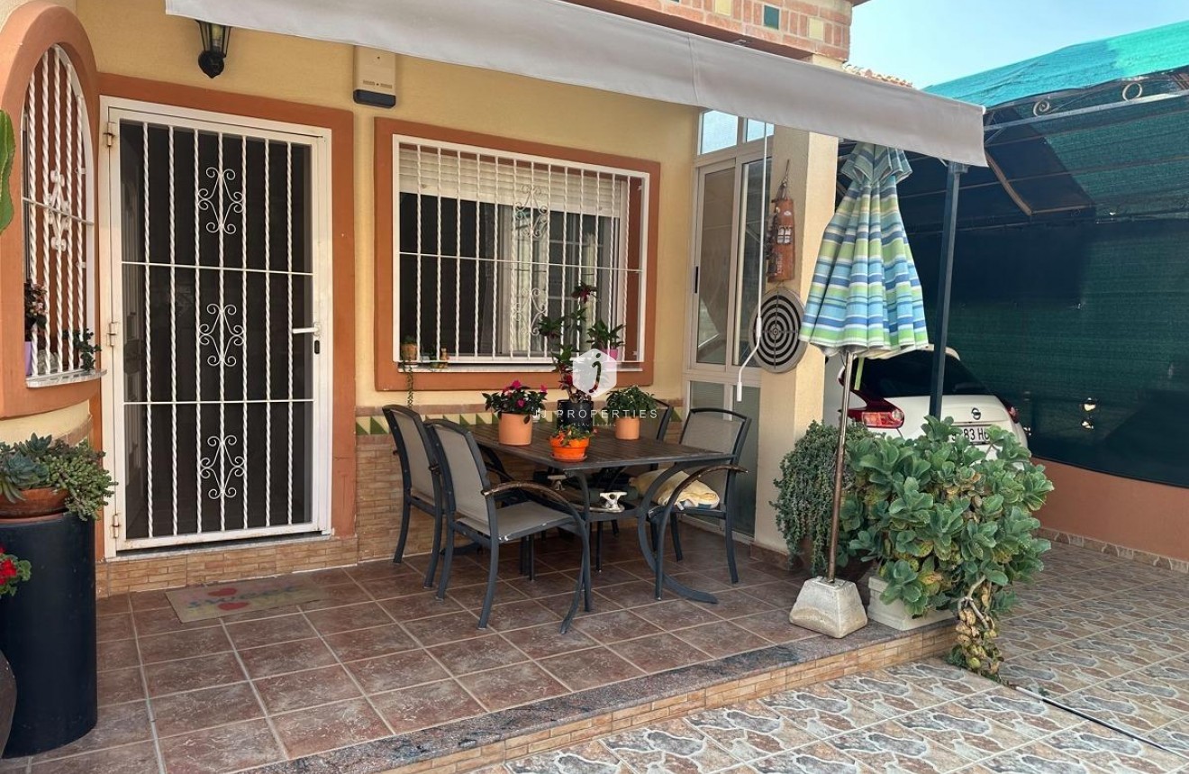 Tweedehands - Villa -
Orihuela Costa - Playa Flamenca