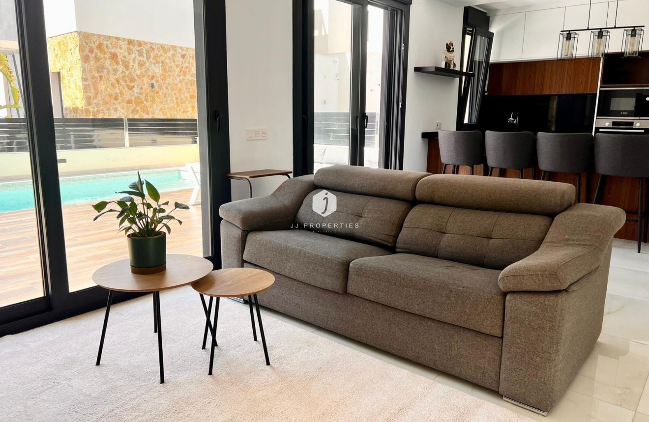 Tweedehands - Villa -
Orihuela Costa - Lomas De Cabo Roig-los Dolses