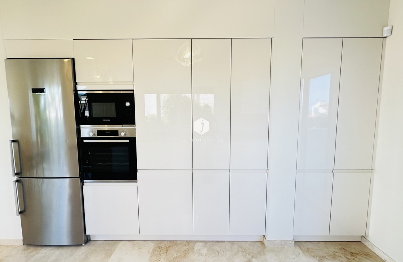 Tweedehands - Villa -
La Zenia - Costa Blanca