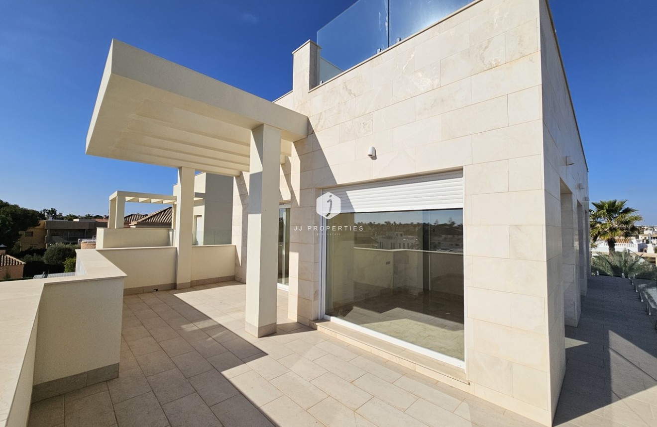 Tweedehands - Villa -
La Zenia - Costa Blanca
