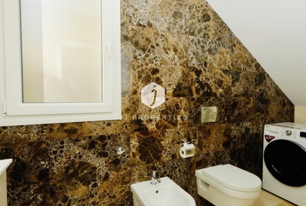 Tweedehands - Villa -
La Zenia - Costa Blanca