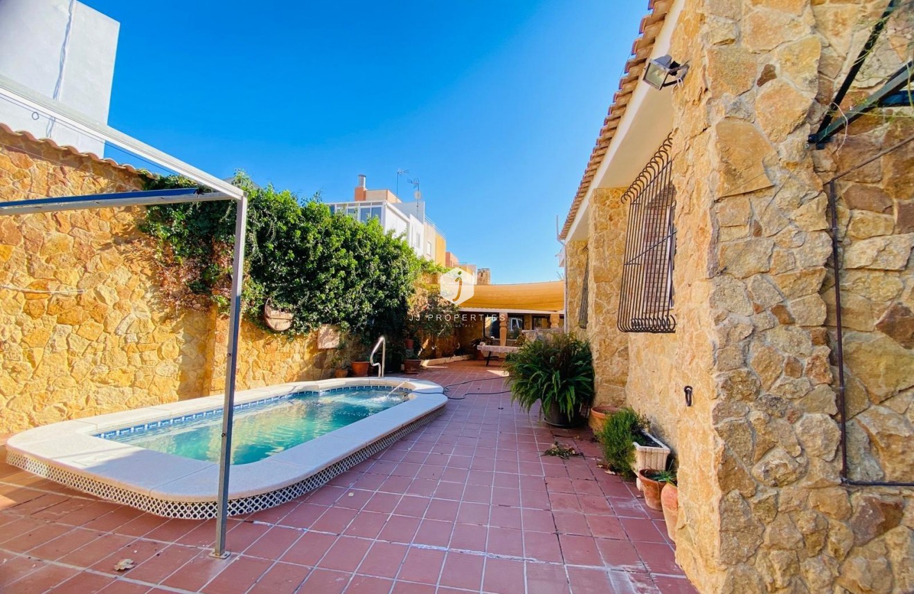 Tweedehands - Villa -
Orihuela Costa - La Florida