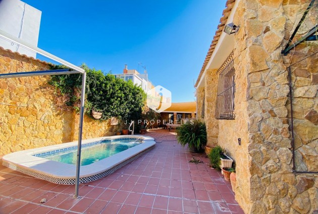 Tweedehands - Villa -
Orihuela Costa - La Florida