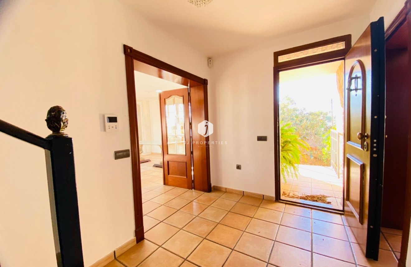 Tweedehands - Villa -
Orihuela Costa - La Florida