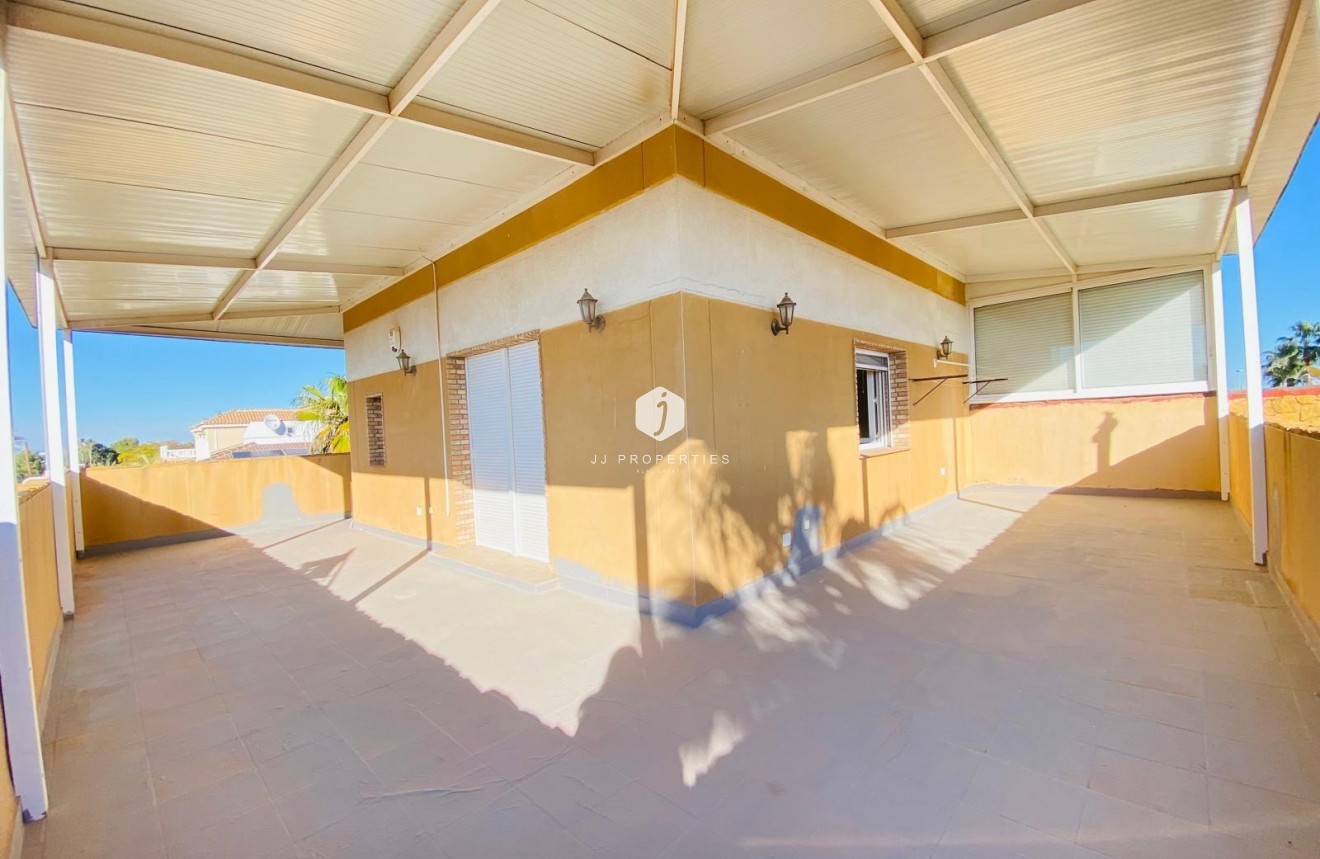 Tweedehands - Villa -
Orihuela Costa - La Florida