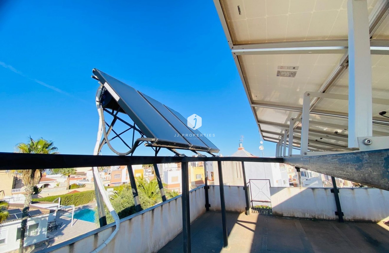 Tweedehands - Villa -
Orihuela Costa - La Florida