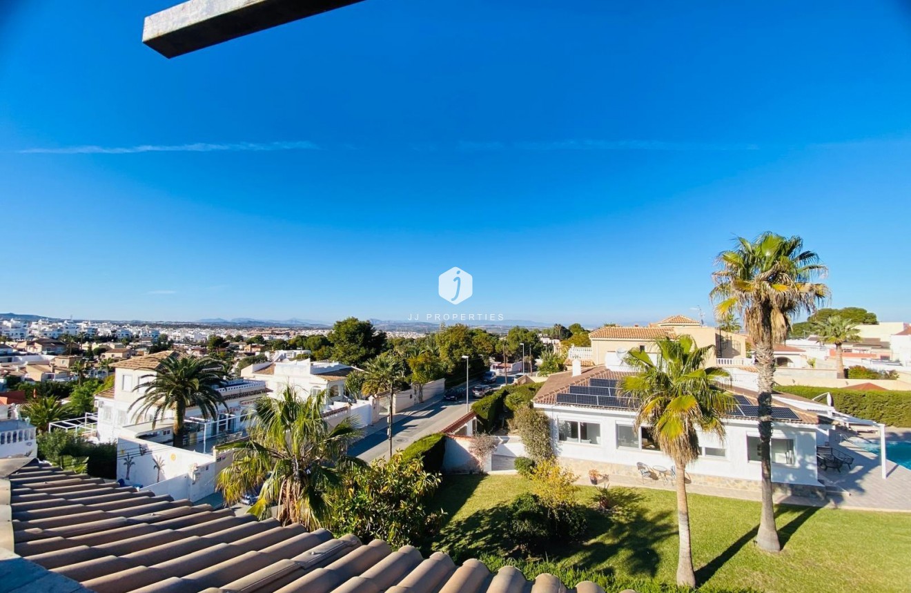 Tweedehands - Villa -
Orihuela Costa - La Florida