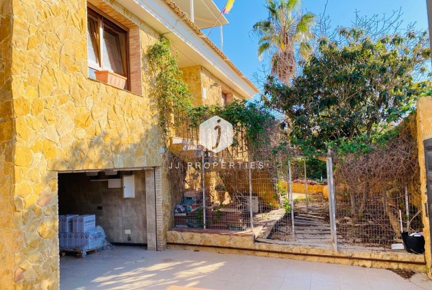 Tweedehands - Villa -
Orihuela Costa - La Florida