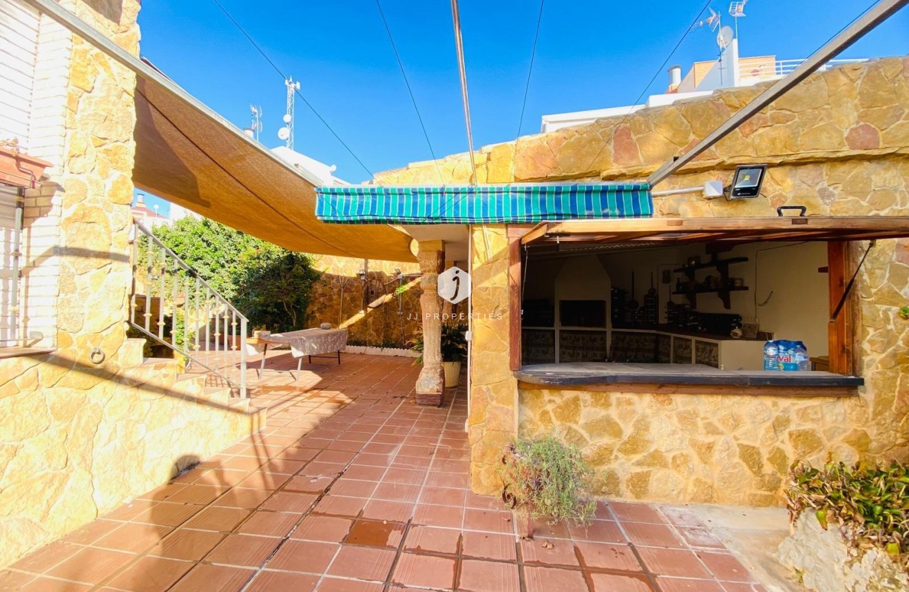 Tweedehands - Villa -
Orihuela Costa - La Florida