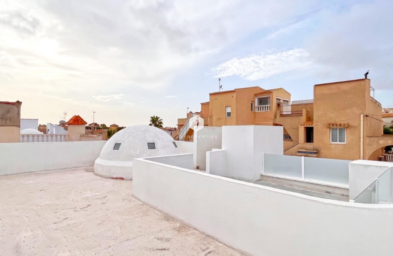 Tweedehands - Bungalow -
Orihuela Costa - Costa Blanca