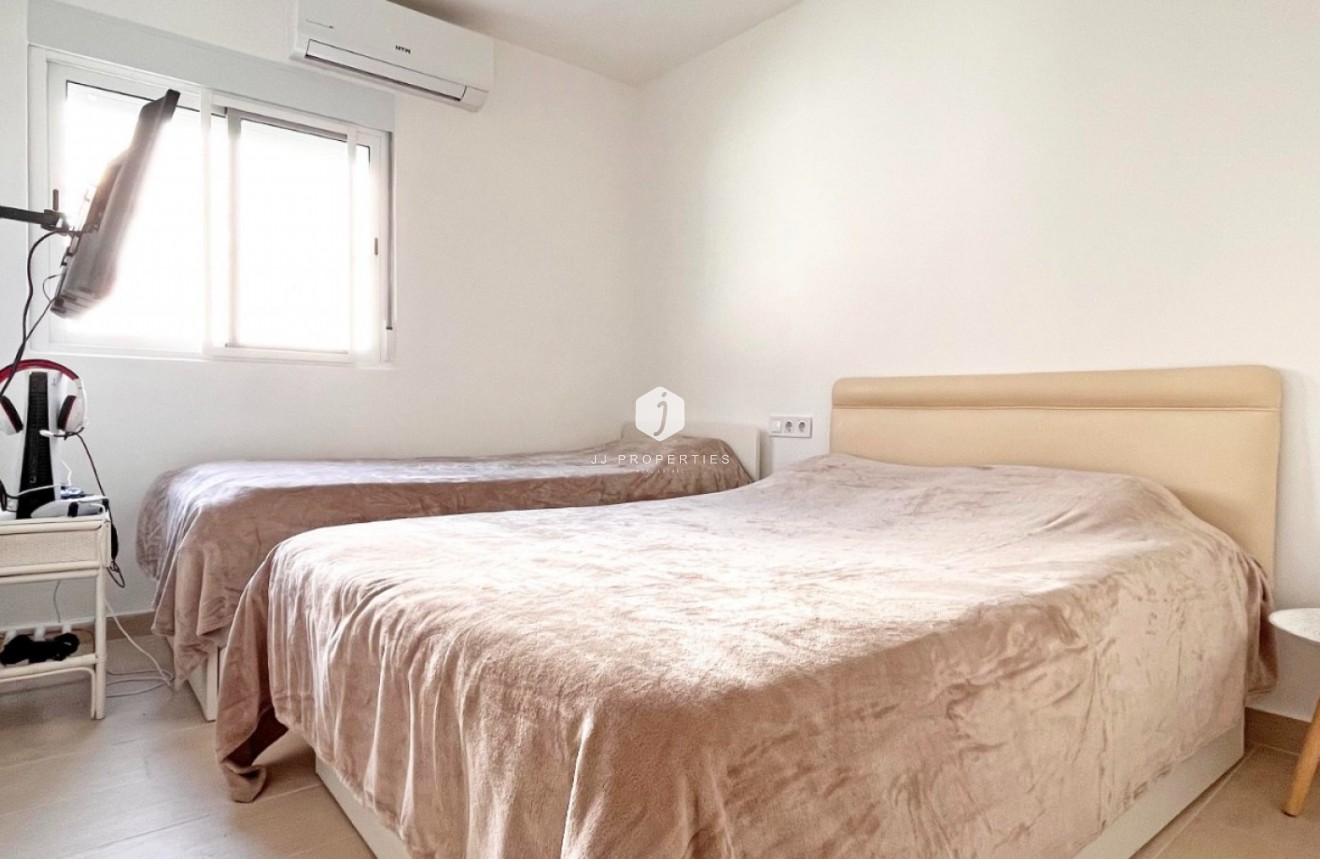 Tweedehands - Bungalow -
Orihuela Costa - Costa Blanca