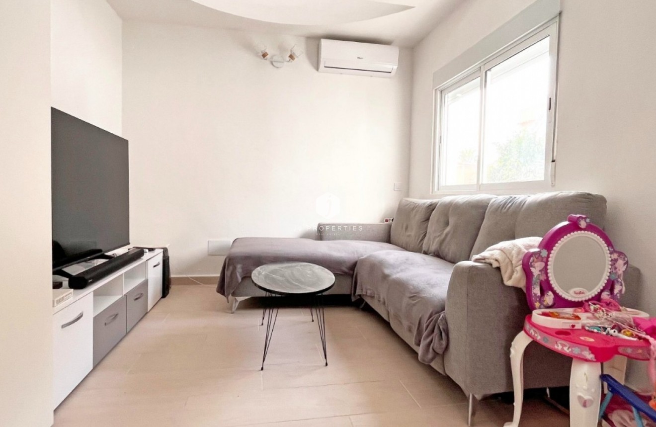 Tweedehands - Bungalow -
Orihuela Costa - Costa Blanca