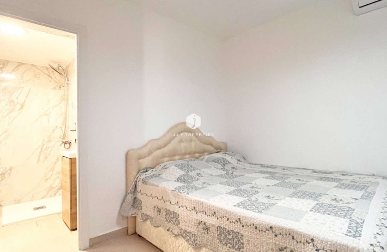 Tweedehands - Bungalow -
Orihuela Costa - Costa Blanca