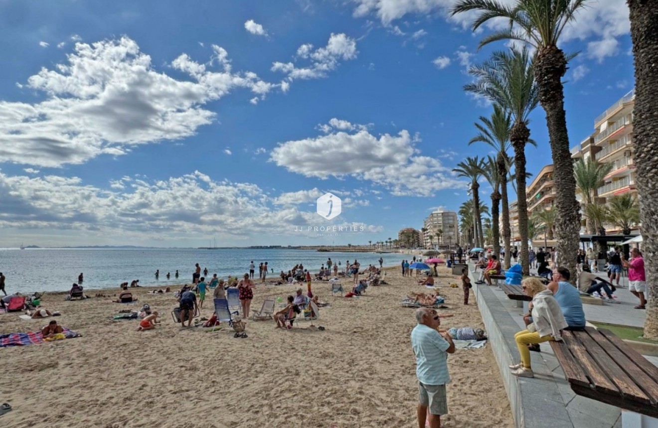 Tweedehands - Appartement / flat -
Torrevieja - Costa Blanca