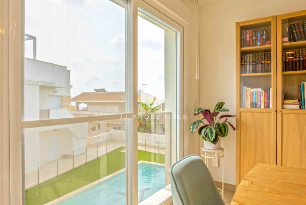 Tweedehands - Appartement / flat -
Orihuela Costa - Costa Blanca